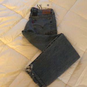 NWT Levi’s High Rise Wedgie Jeans. Size 28